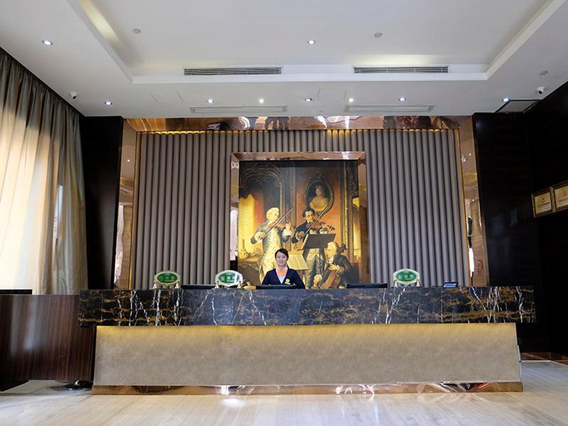 Vienna Hotel Dongguan Gaobu Екстер'єр фото